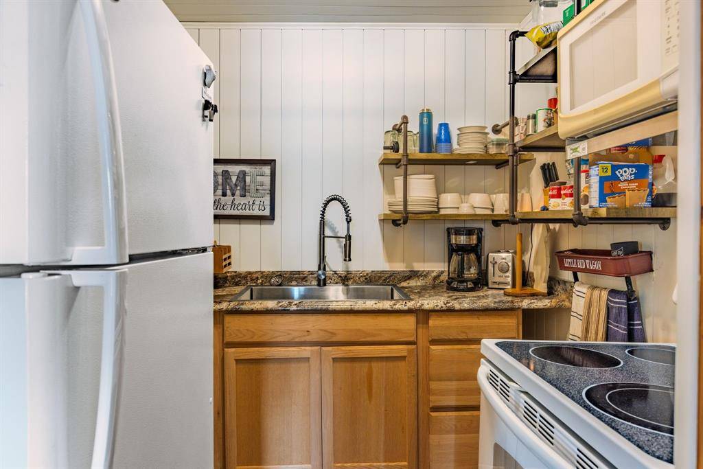 Emory, TX 75440,413 RS County Road 3351