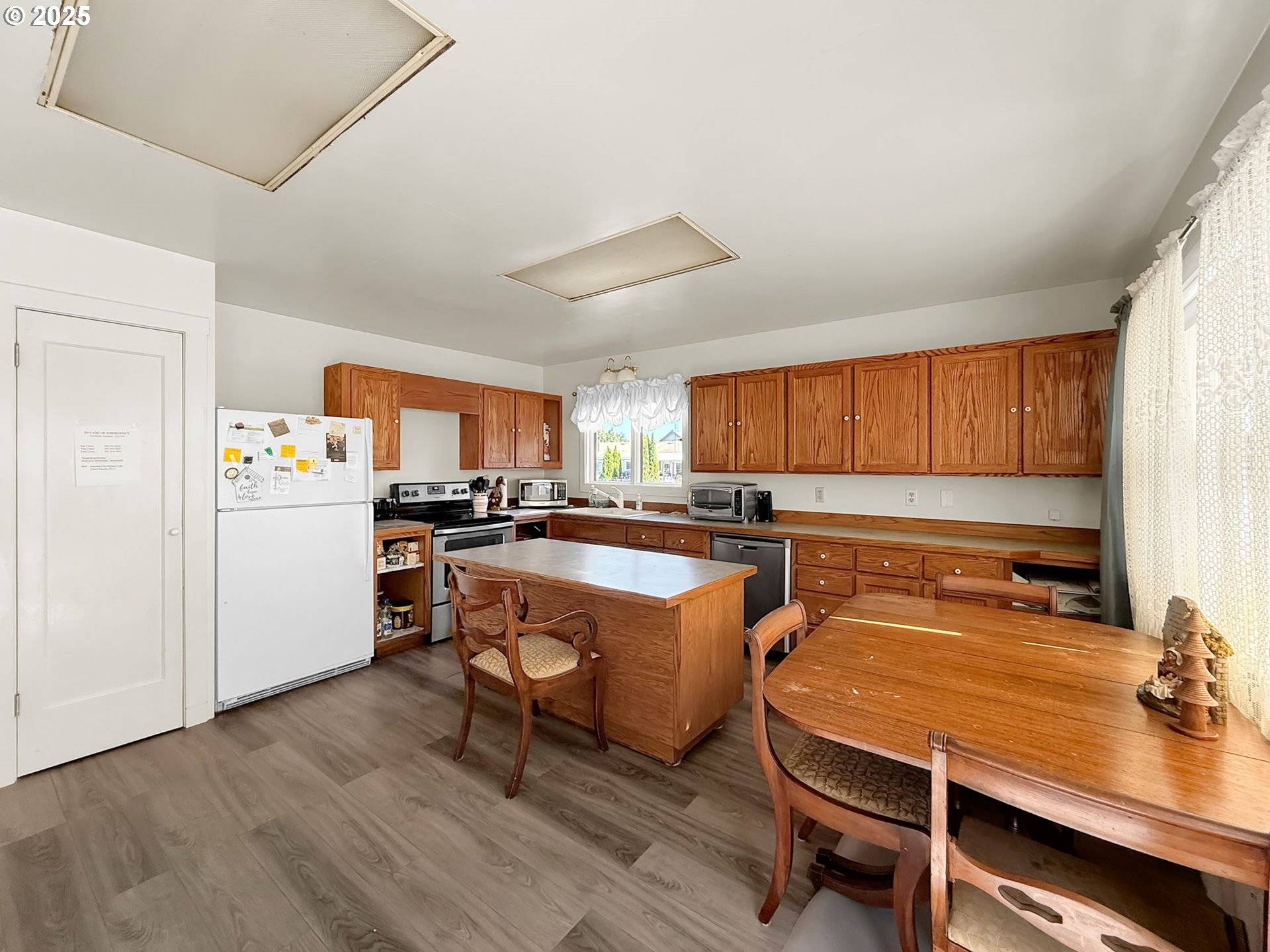 Monroe, OR 97456,710 N 8TH ST