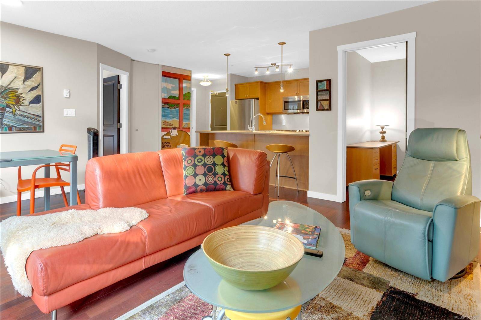 Nanaimo, BC V9R 2X9,555 Franklyn St #108