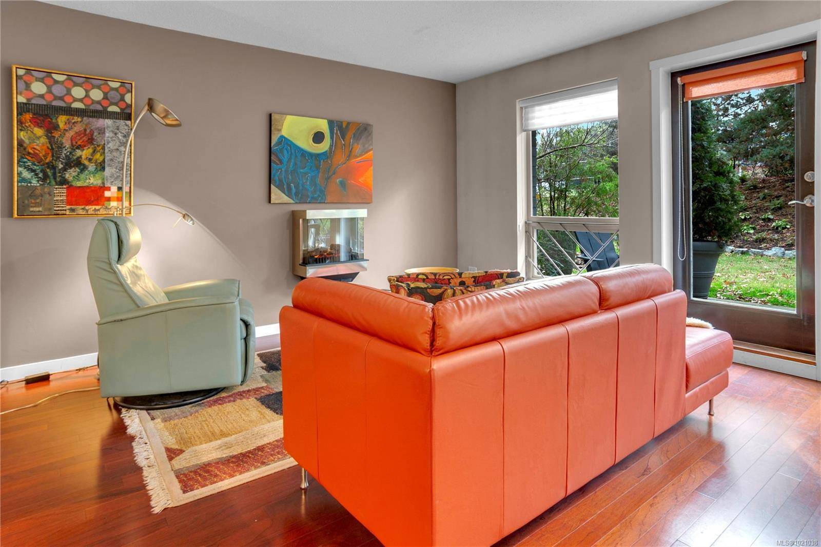 Nanaimo, BC V9R 2X9,555 Franklyn St #108