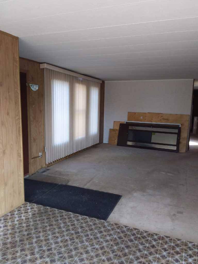 Calgary, AB T2A 0W6,6220 17 AVE SE #126