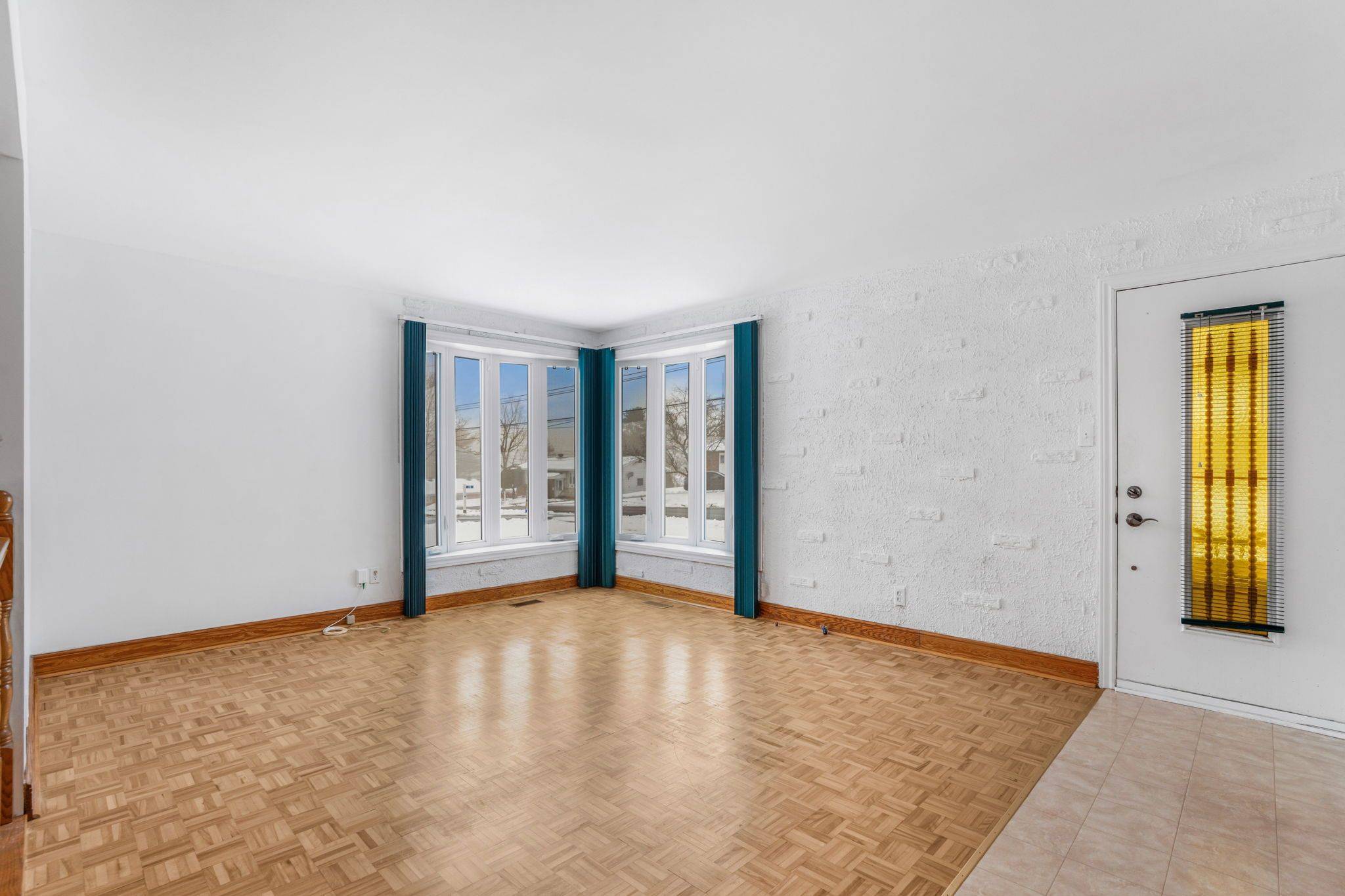 Hawkesbury, ON K6A 2W1,80 Cadieux ST S