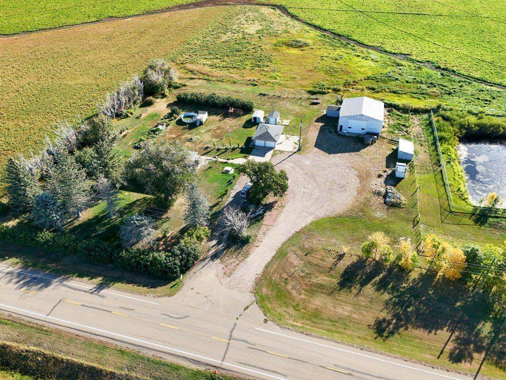 Rural Newell County Of, AB T0J0K0,165037 Highway 875