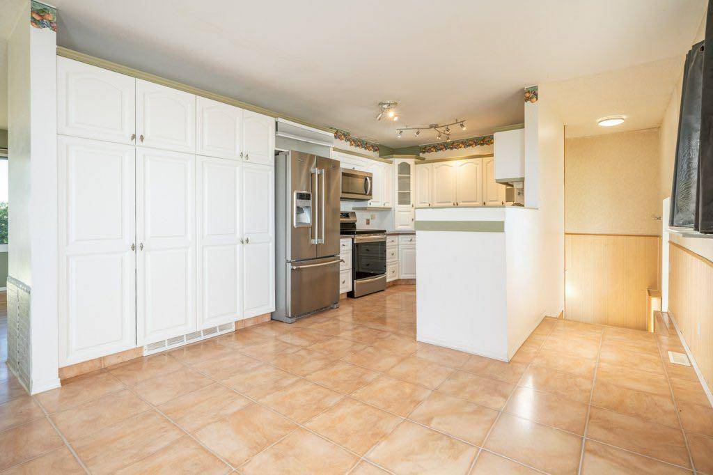 Rural Newell County Of, AB T0J0K0,165037 Highway 875