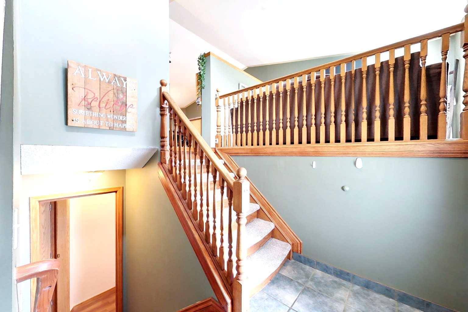 Slave Lake, AB T0G2A4,720 9 ST SW