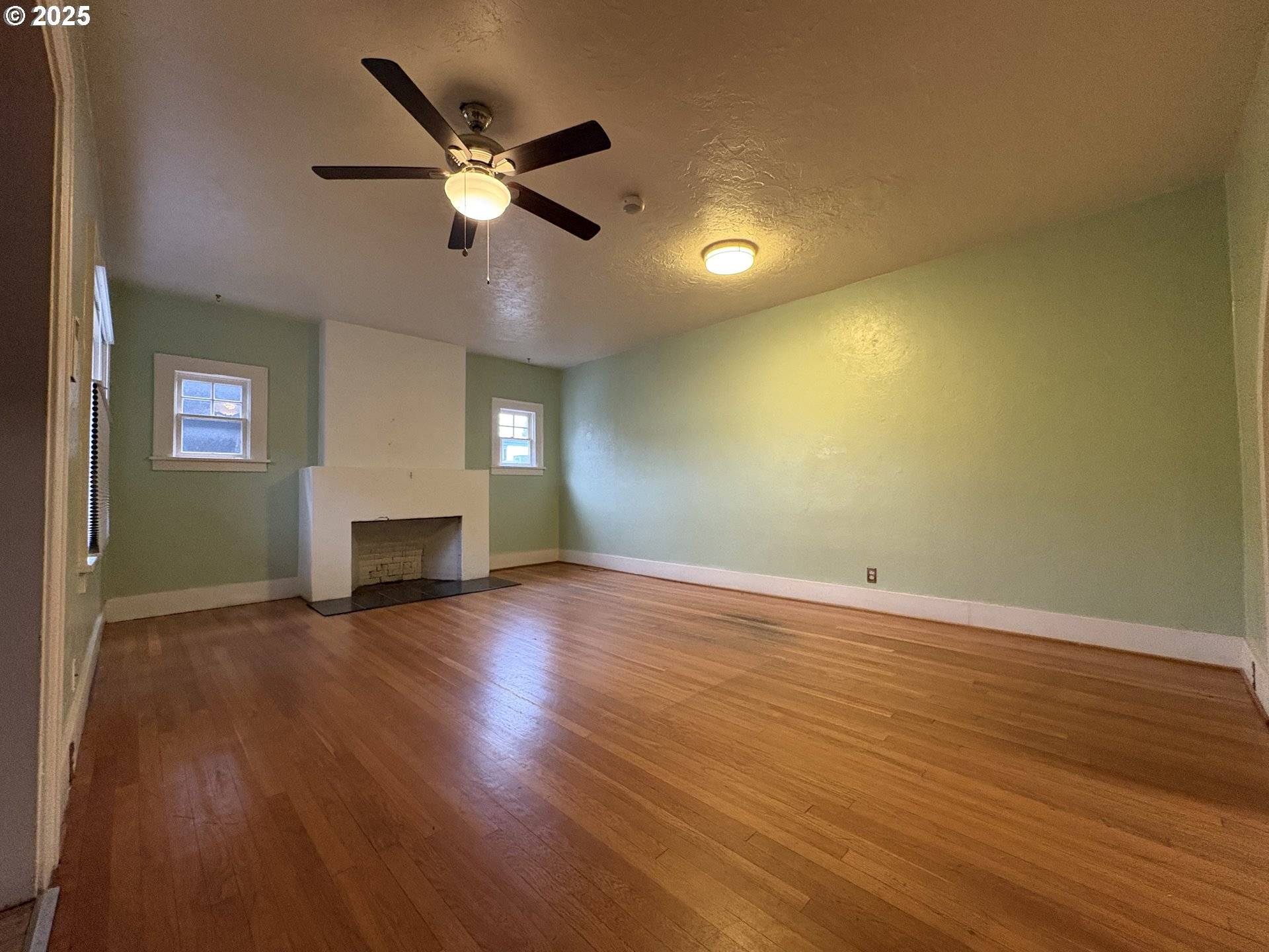 960/970 W 7TH AVE, Eugene, OR 97402