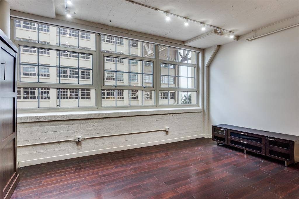 Fort Worth, TX 76107,2600 W 7th Street #1311