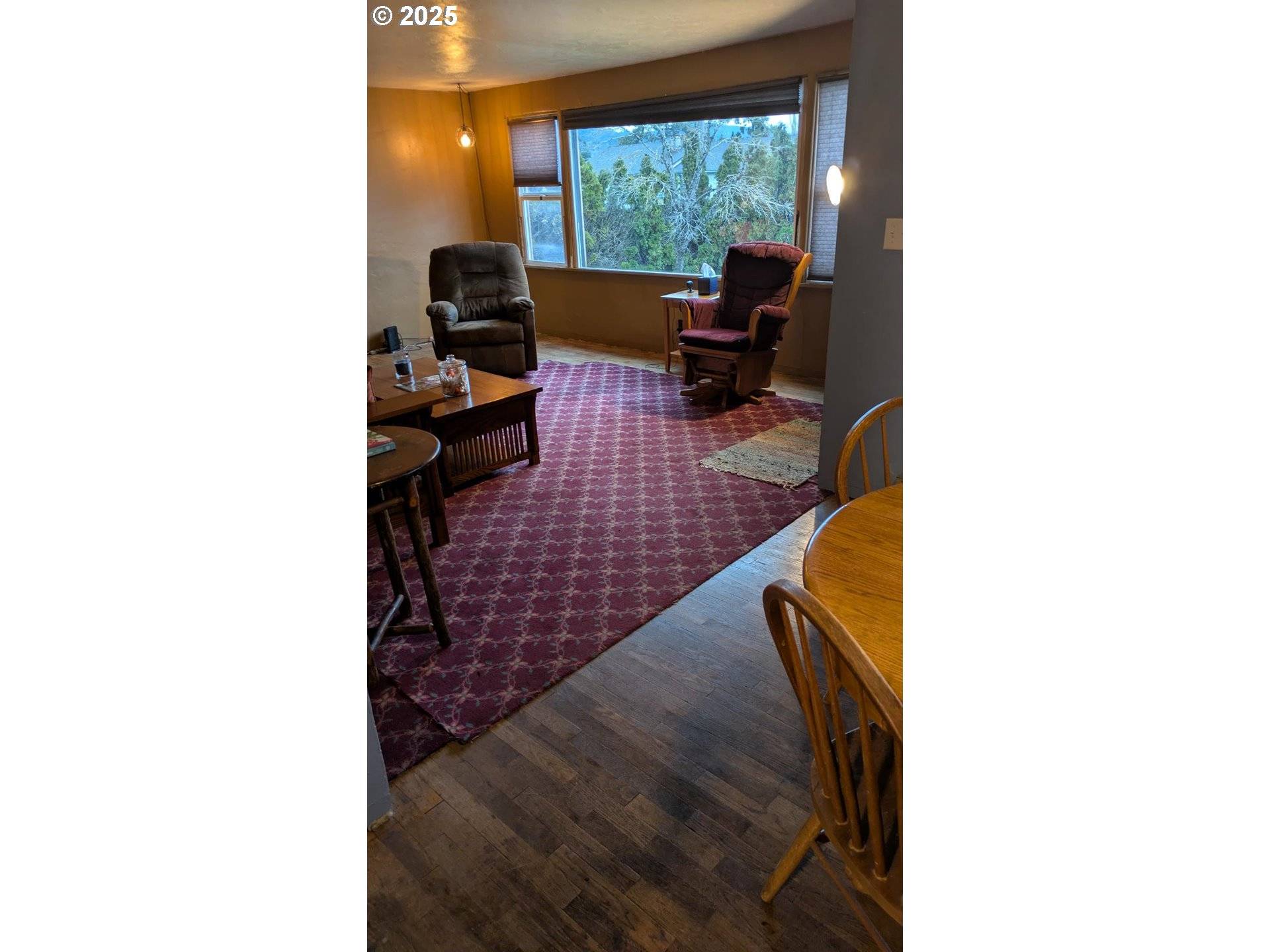 Springfield, OR 97478,688 32ND ST