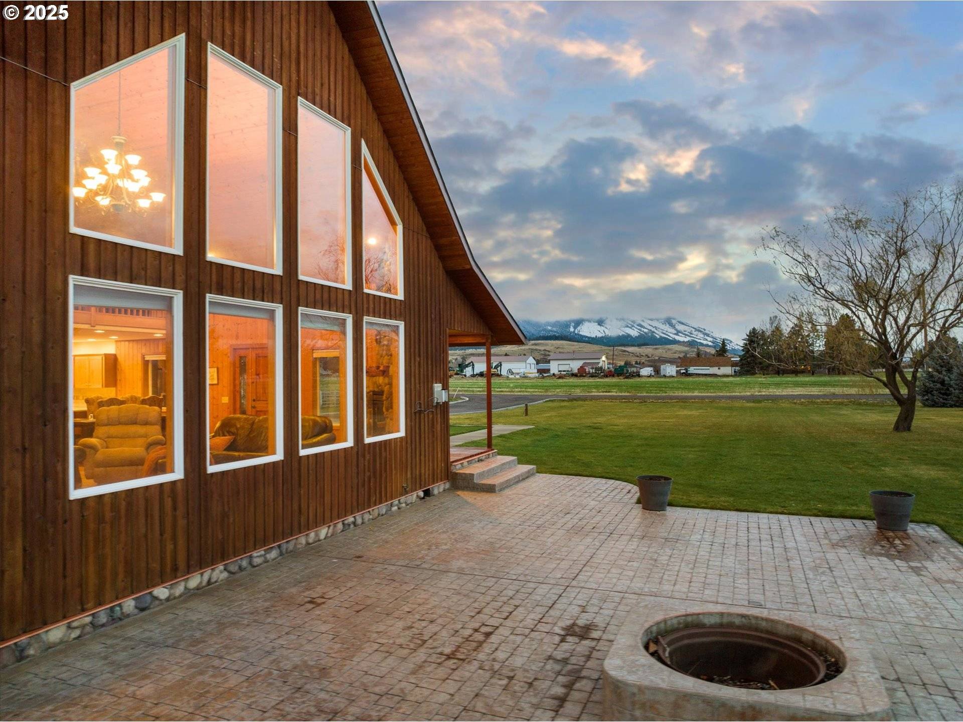 La Grande, OR 97850,62123 Chandler LOOP