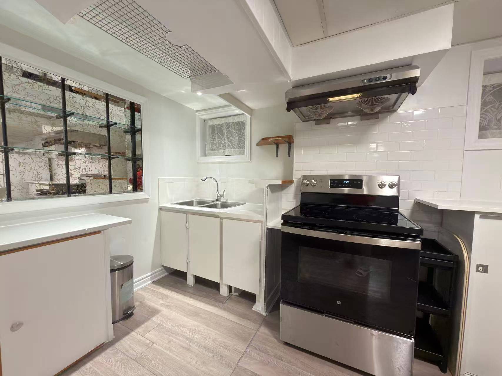 Toronto C15, ON M2H 2M9,49 Mentor BLVD #basement