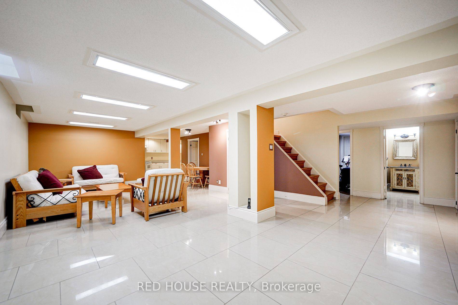 Mississauga, ON L5R 1S6,4450 Mayflower DR #Bsmt