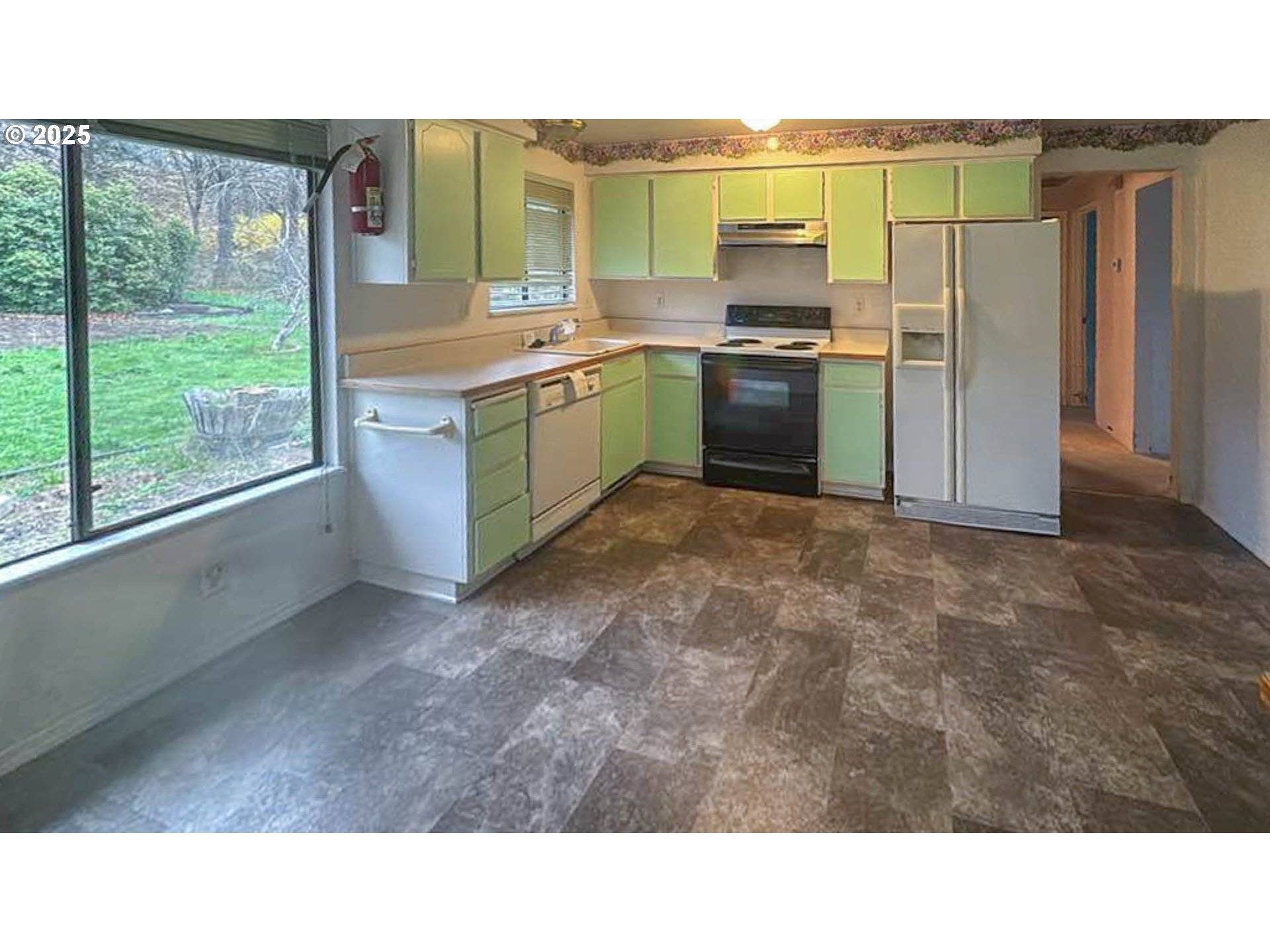 Grants Pass, OR 97526,1023 NE PRIMROSE PL