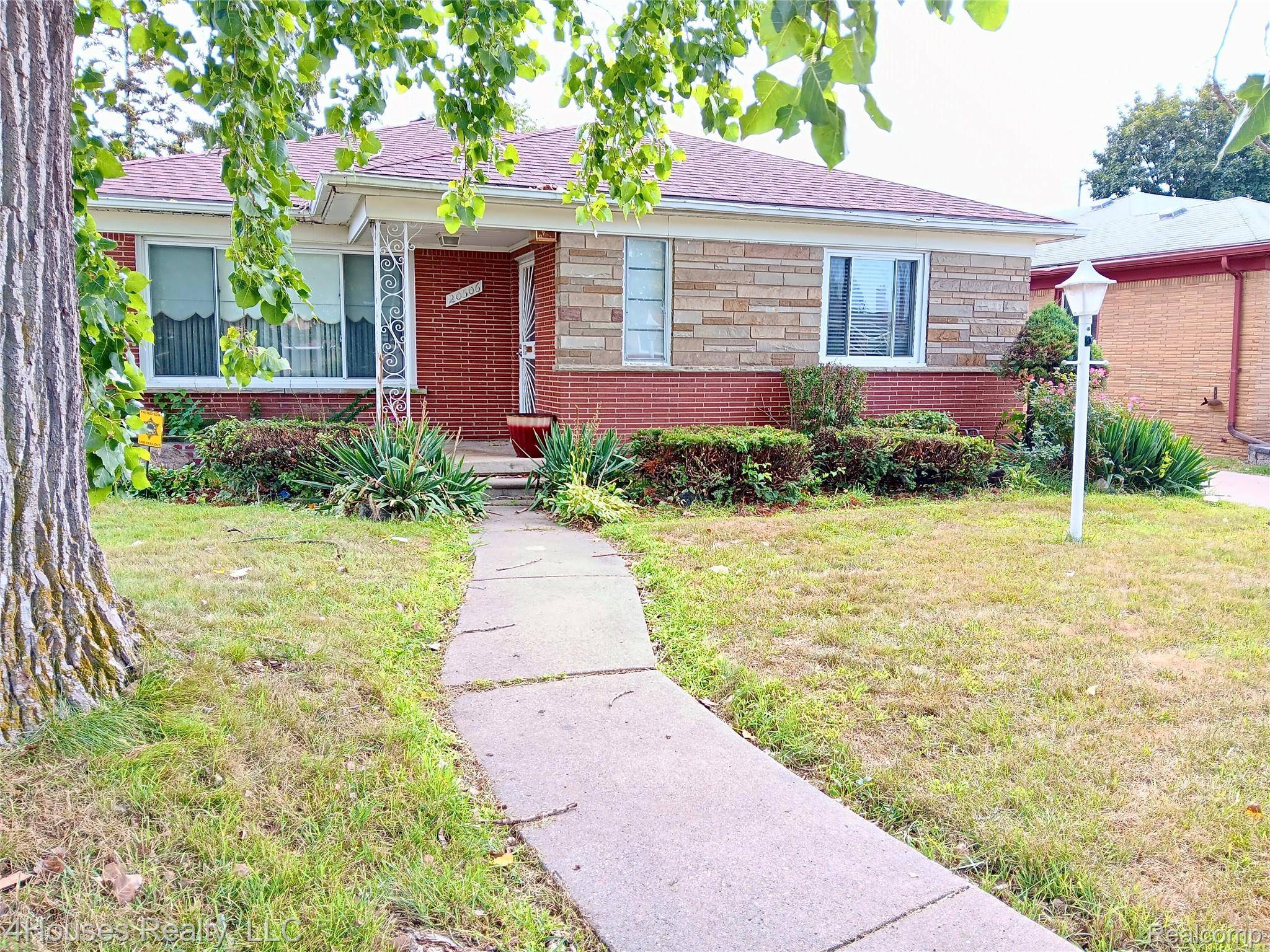 Detroit, MI 48235,20506 Oxley ST