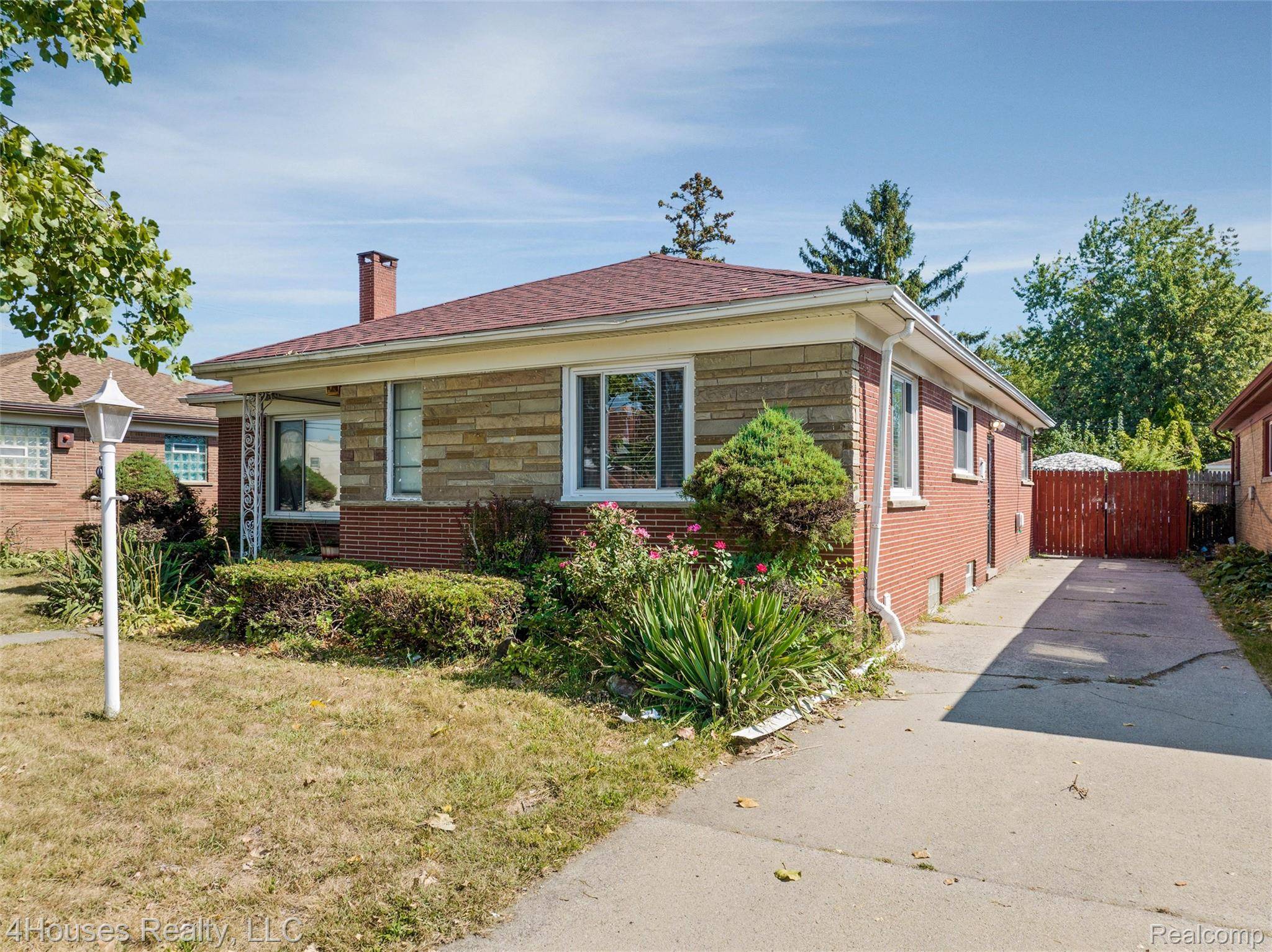 Detroit, MI 48235,20506 Oxley ST