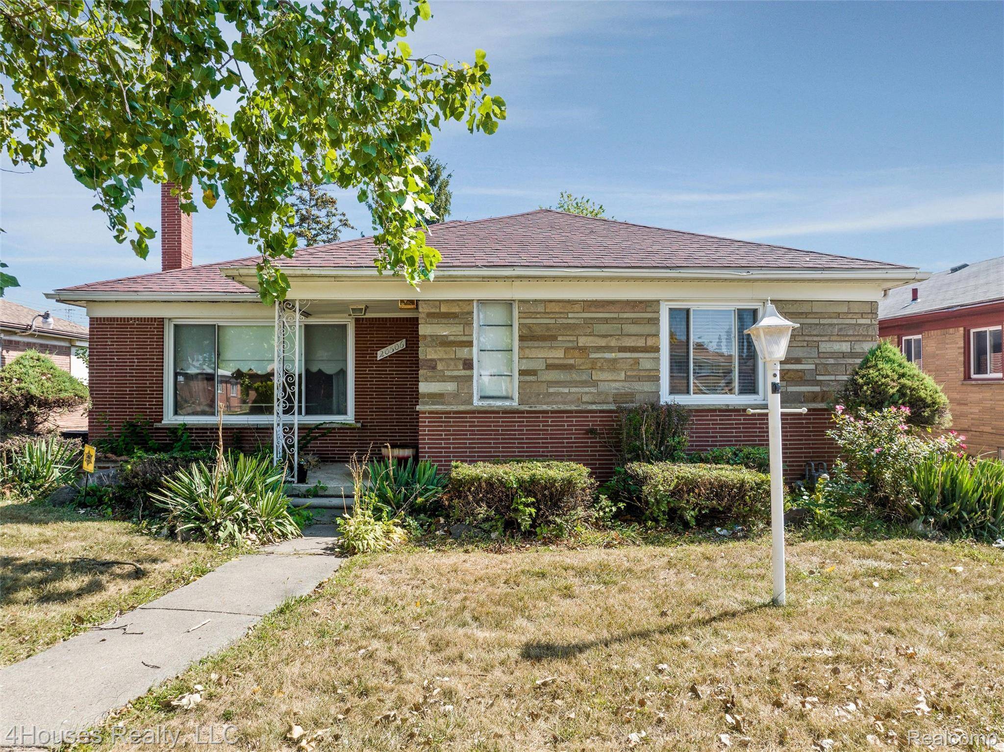 Detroit, MI 48235,20506 Oxley ST