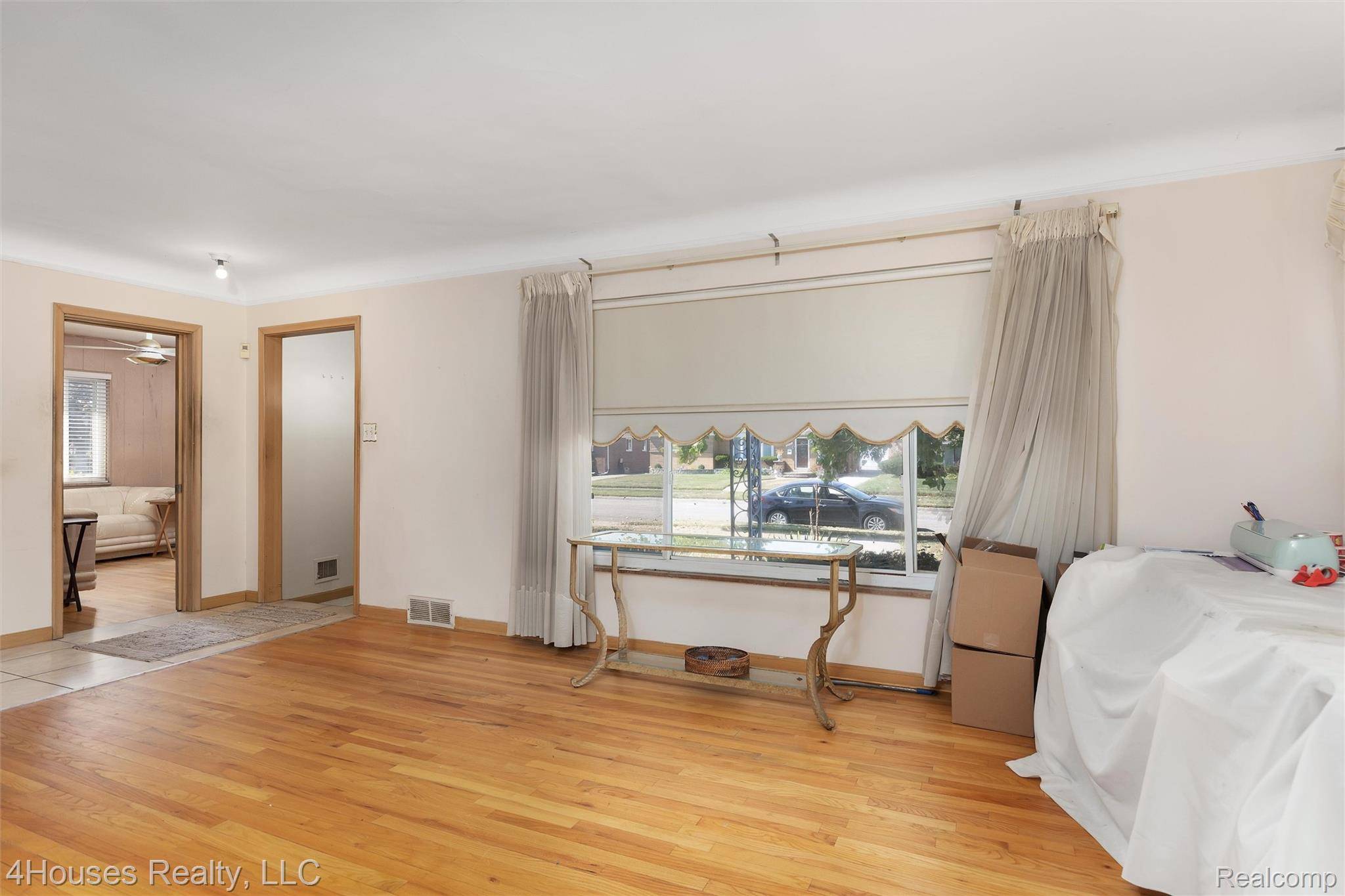 Detroit, MI 48235,20506 Oxley ST