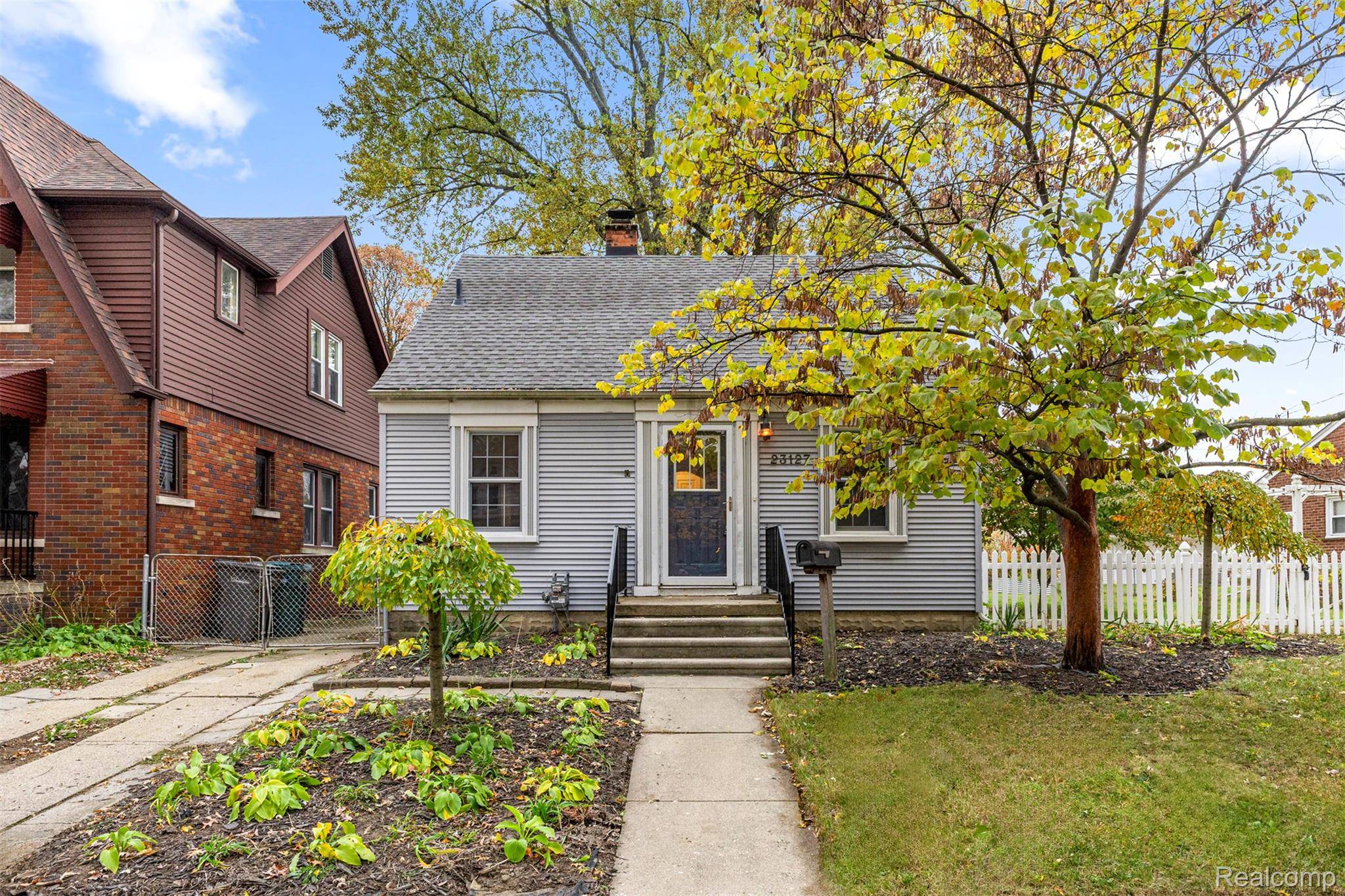 Dearborn, MI 48124,23127 Beech ST