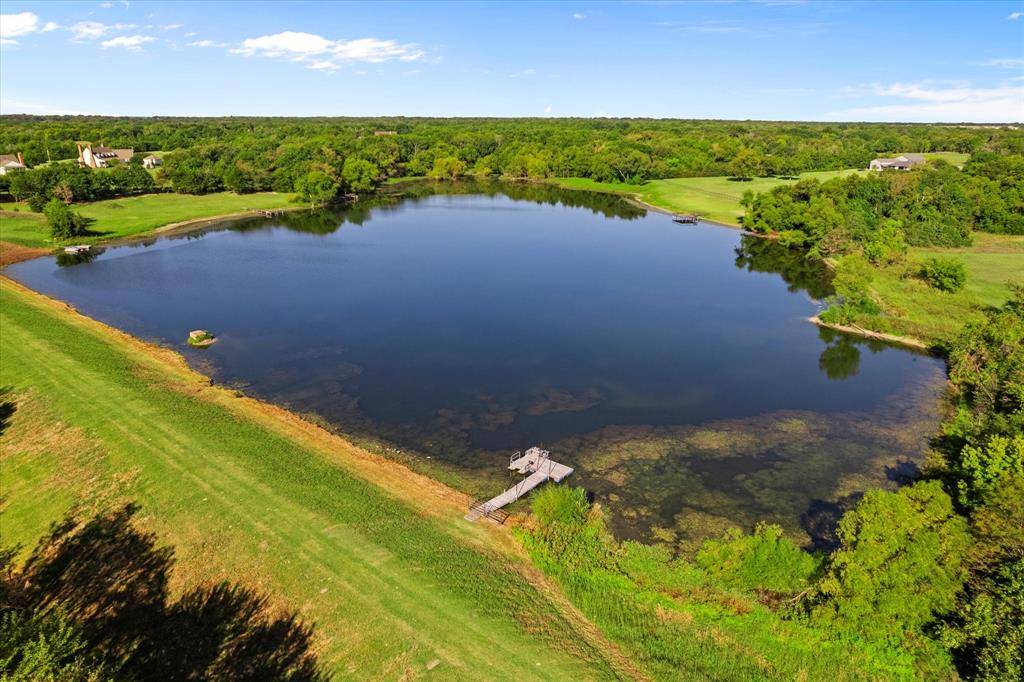 Whitewright, TX 75491,725 Wilson Road