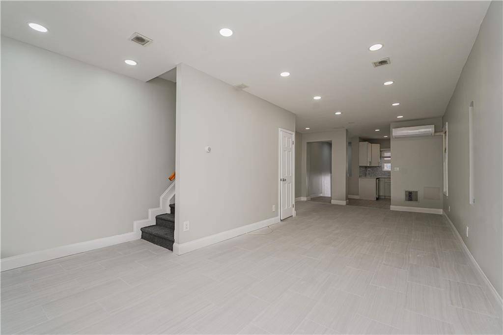 Brooklyn, NY 11209,44 72nd ST