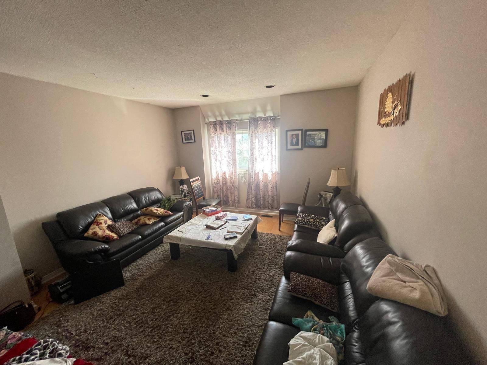 Brampton, ON L6Y 4J5,42 Wooliston CRES