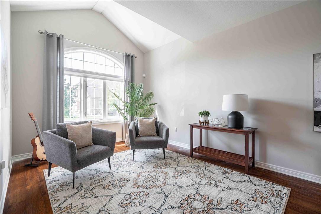 Hamilton, ON L0R 1P0,51 Showcase DR