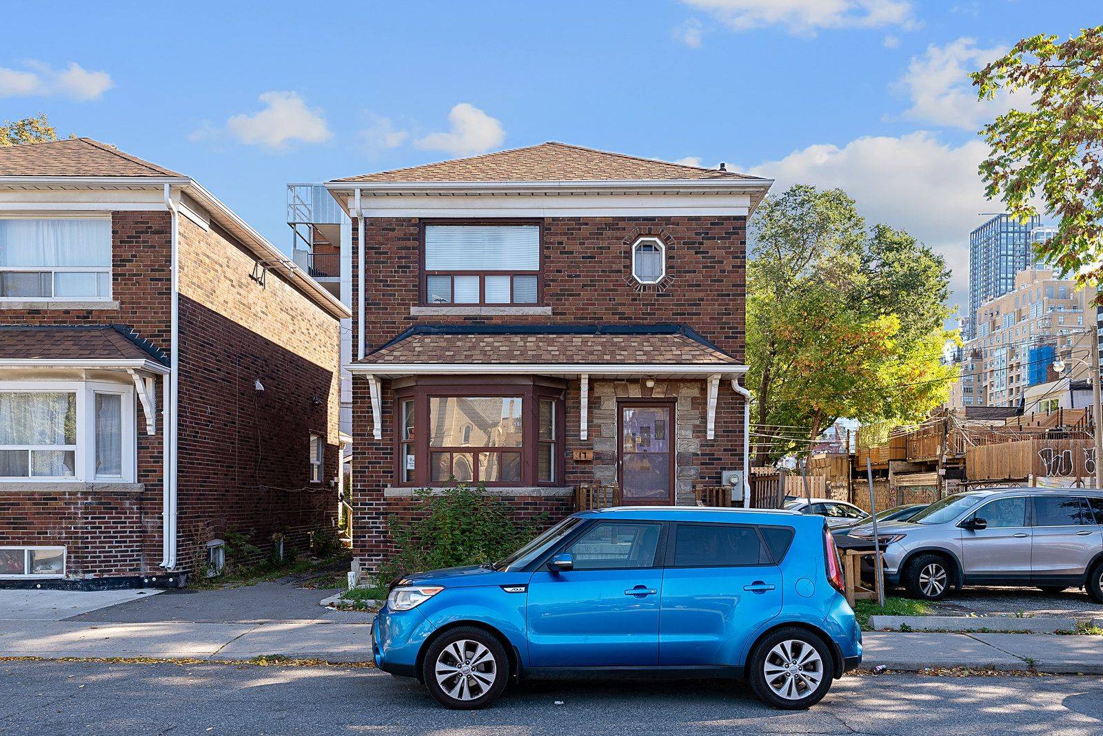 Toronto C01, ON M5T 2K7,15-17 Augusta AVE