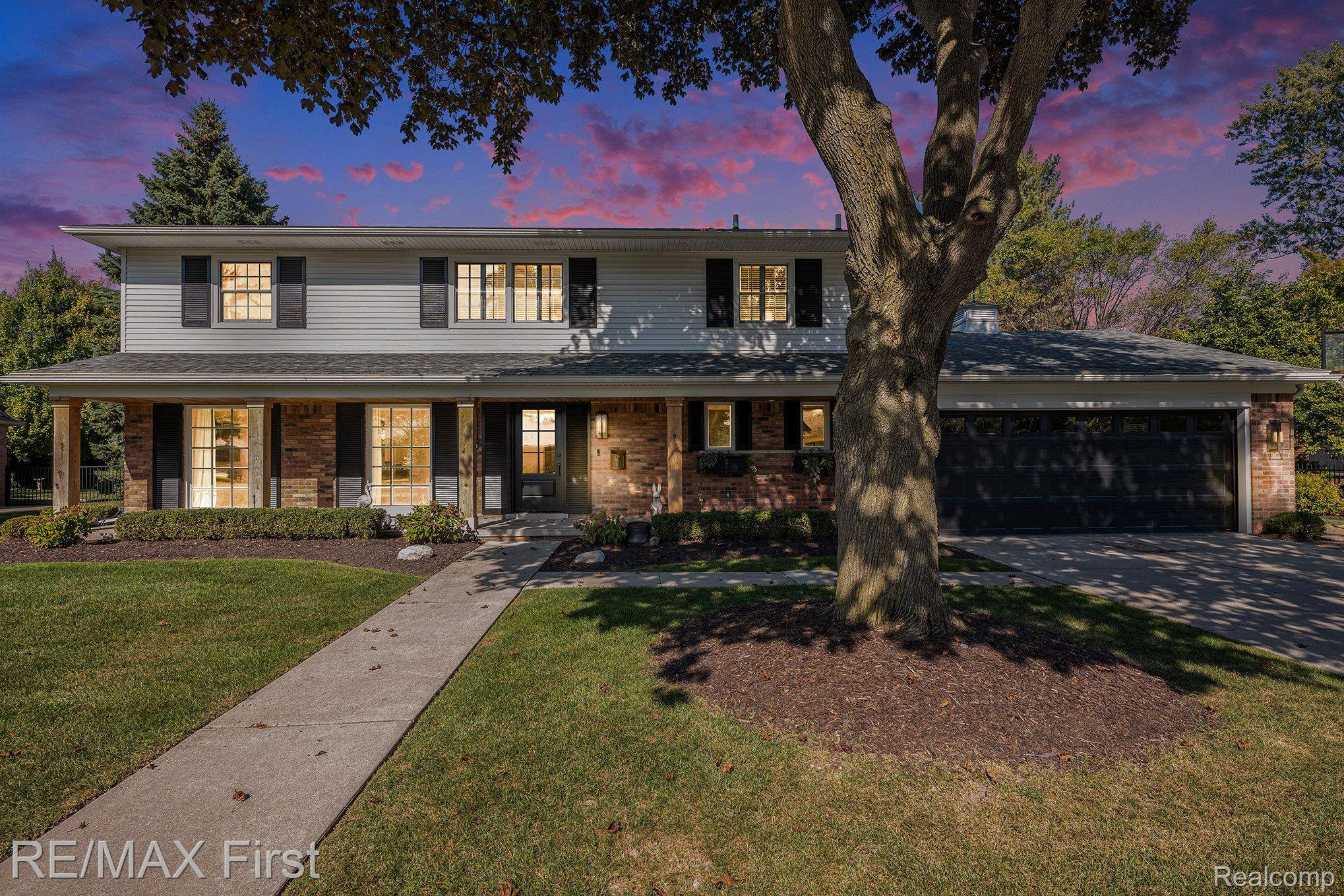 Grosse Pointe Shores, MI 48236,34 Putnam PL