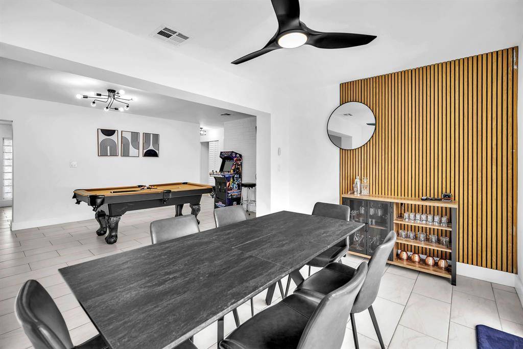 Hollywood, FL 33024,6630 Cody St