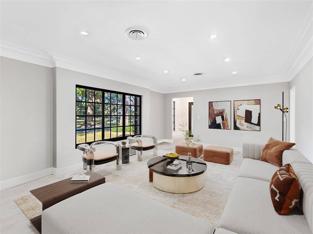 Coral Gables, FL 33134,3304 Alhambra Cir