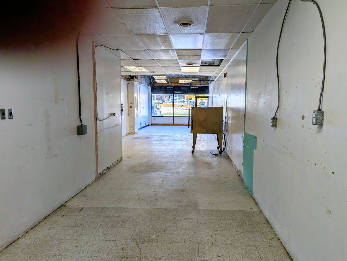 Peterborough, ON K9K 1R4,1837 Lansdowne ST W #11B