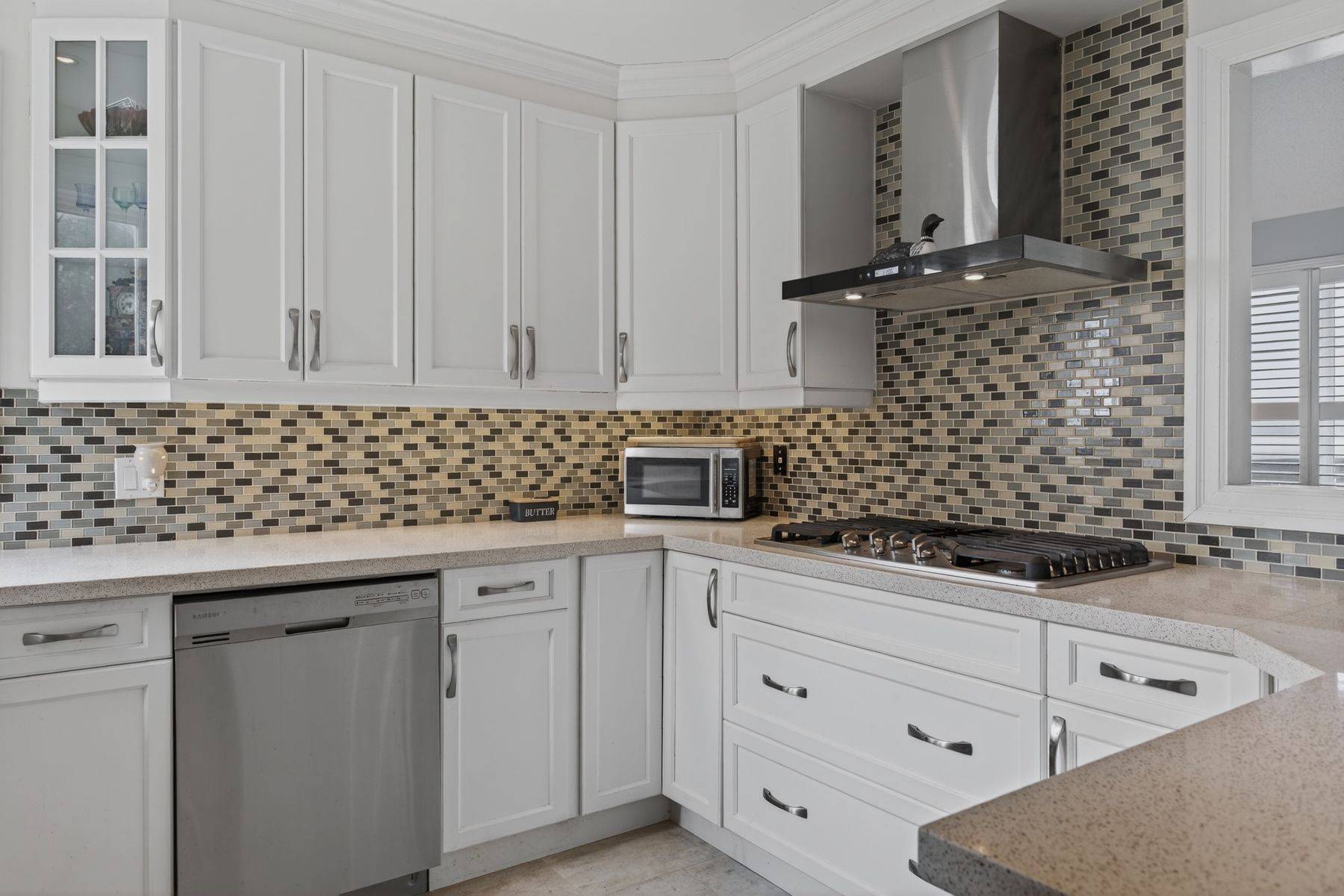 Kawartha Lakes, ON K0M 2C0,284 Port Hoover RD