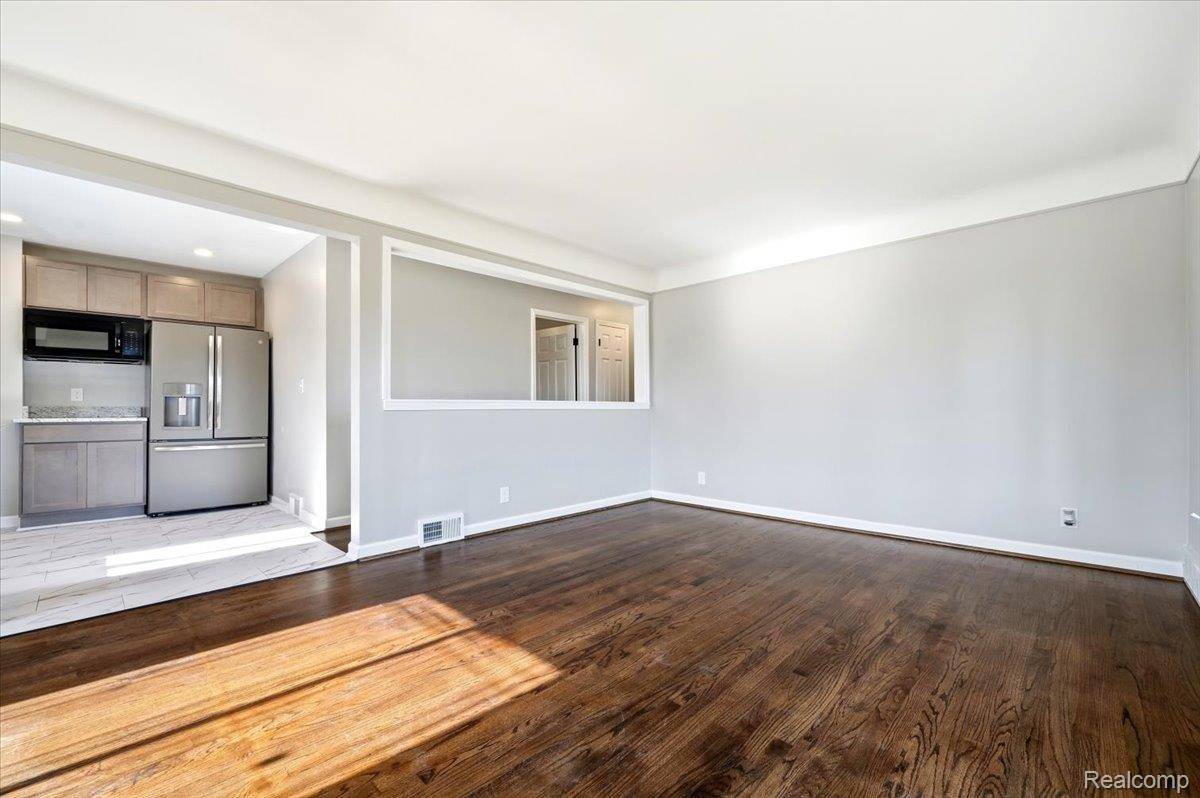 Eastpointe, MI 48021,22005 Wilmot AVE