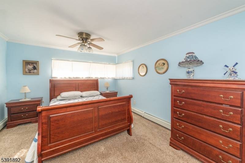 Pompton Lakes Boro, NJ 07442,203 Dawes Hwy