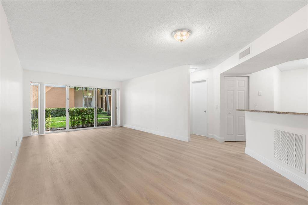 Coral Springs, FL 33067,8851 Wiles Rd #108