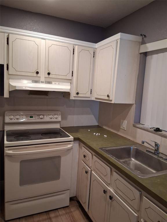 Lauderhill, FL 33313,1320 NW 43rd Ter