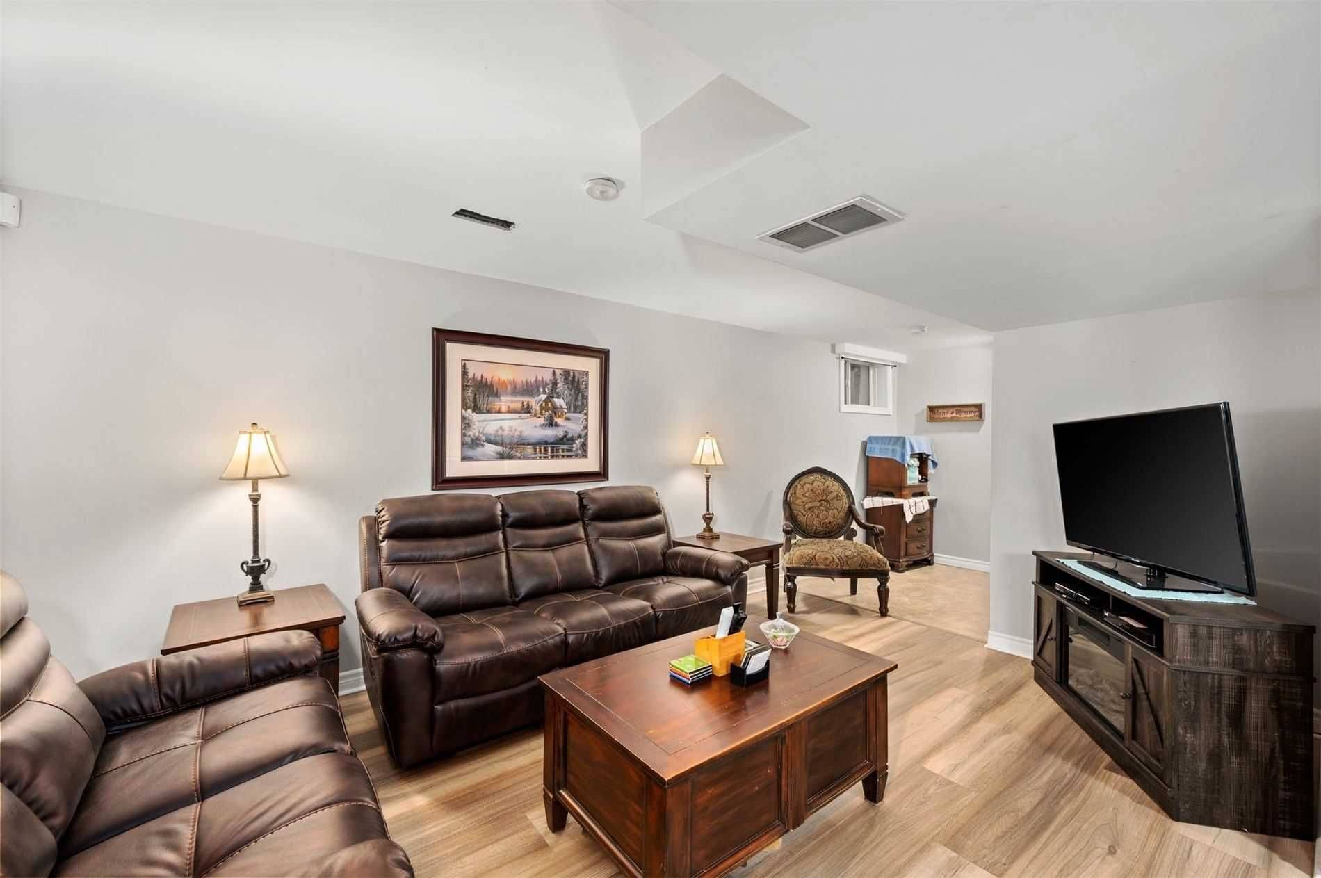 Georgina, ON L4P 2N8,4 ALICE AVE #Bsmt