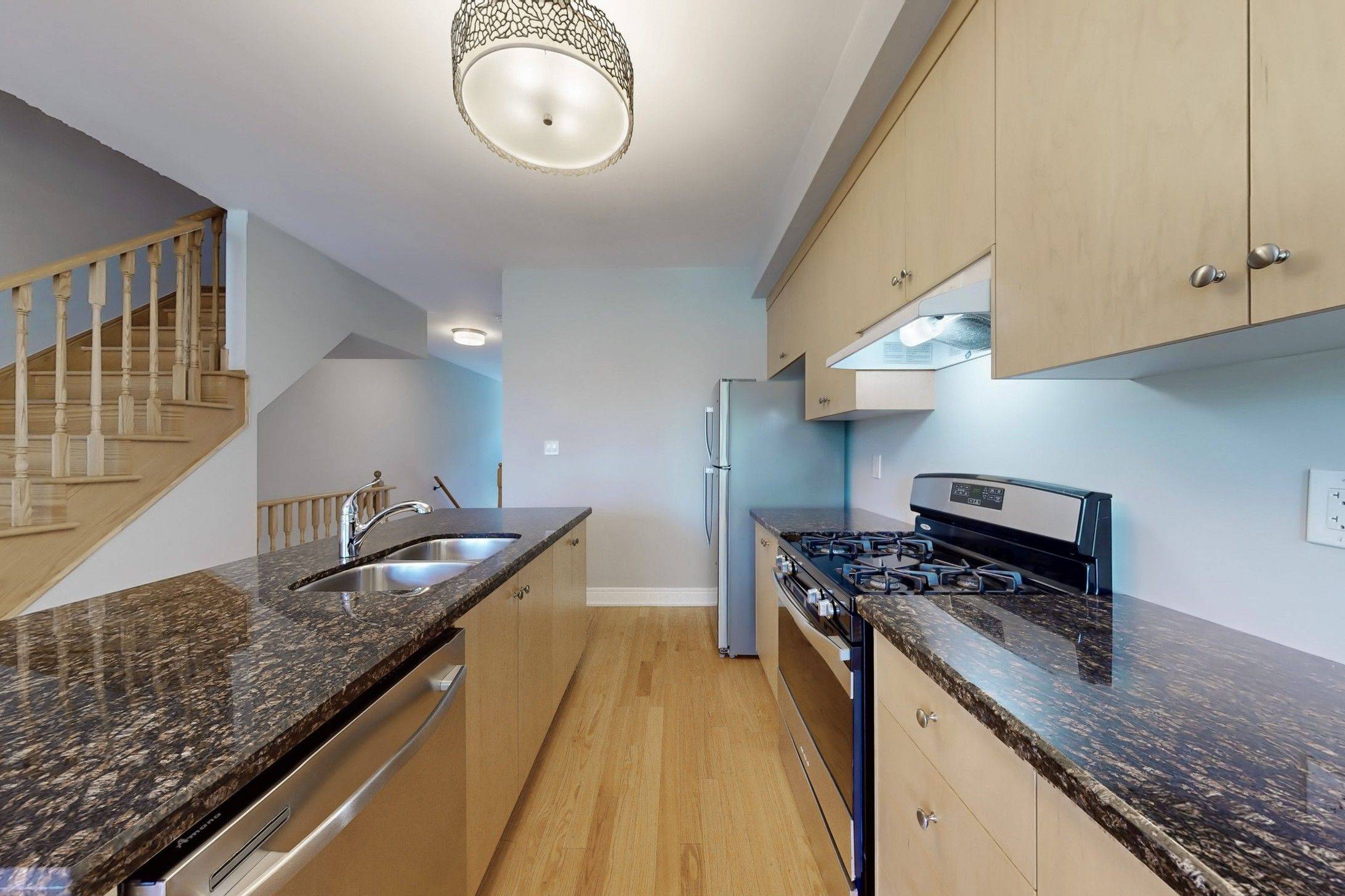 Toronto W09, ON M9R 0B2,71 Dryden WAY N