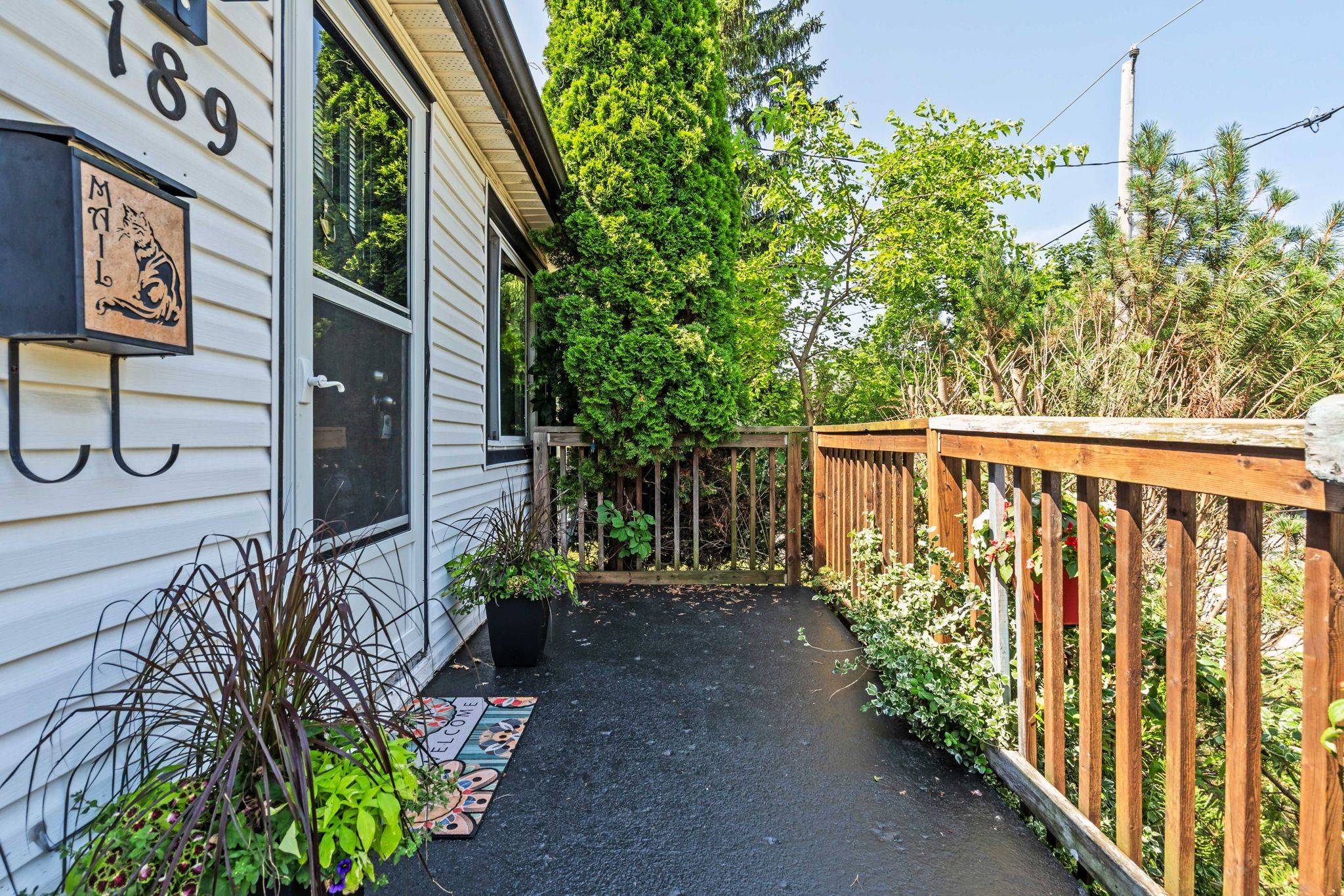 London South, ON N5Z 3L5,189 Emerson AVE