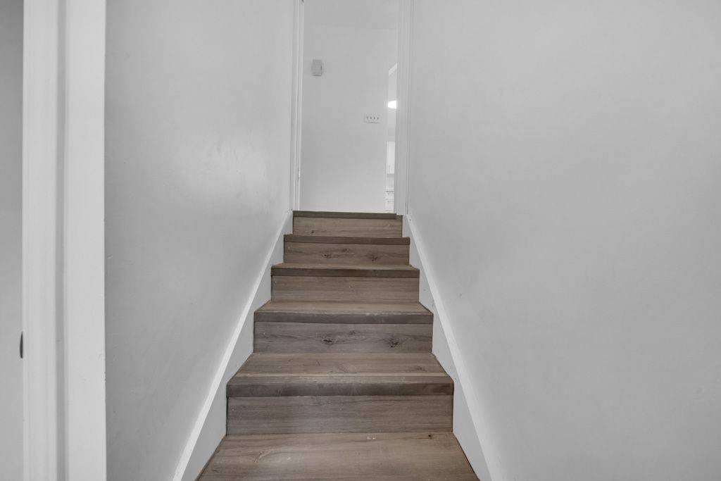 Peterborough, ON K9J 8L3,453 Crystal DR #Upper