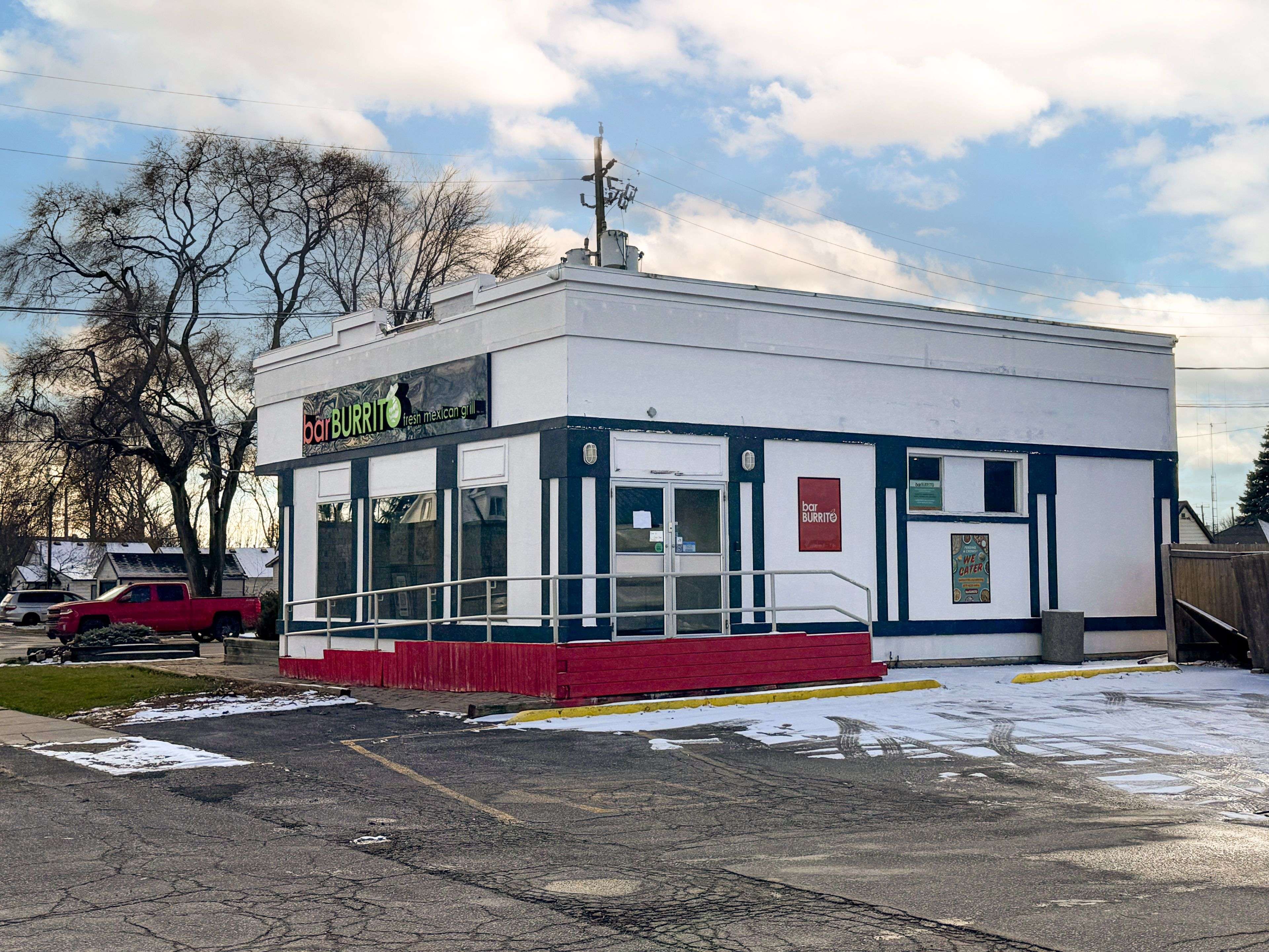 Chatham-kent, ON N8A 2W5,1314 Dufferin AVE