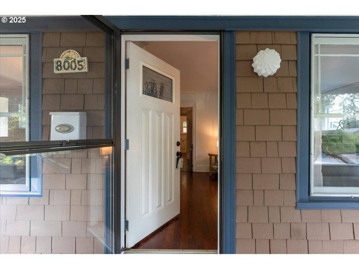 Portland, OR 97219,8005 SW 46TH AVE