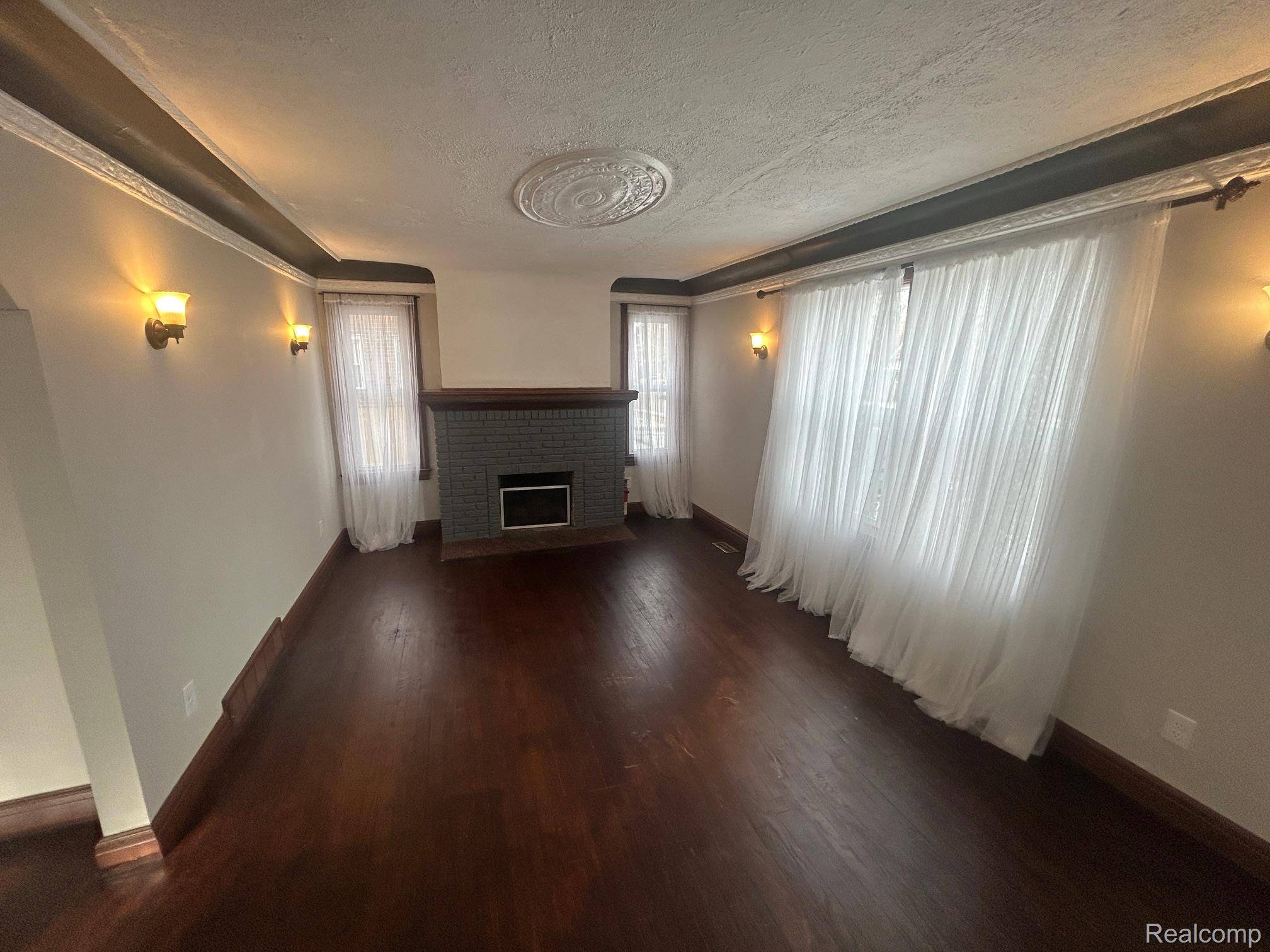 Detroit, MI 48215,239 NEWPORT ST