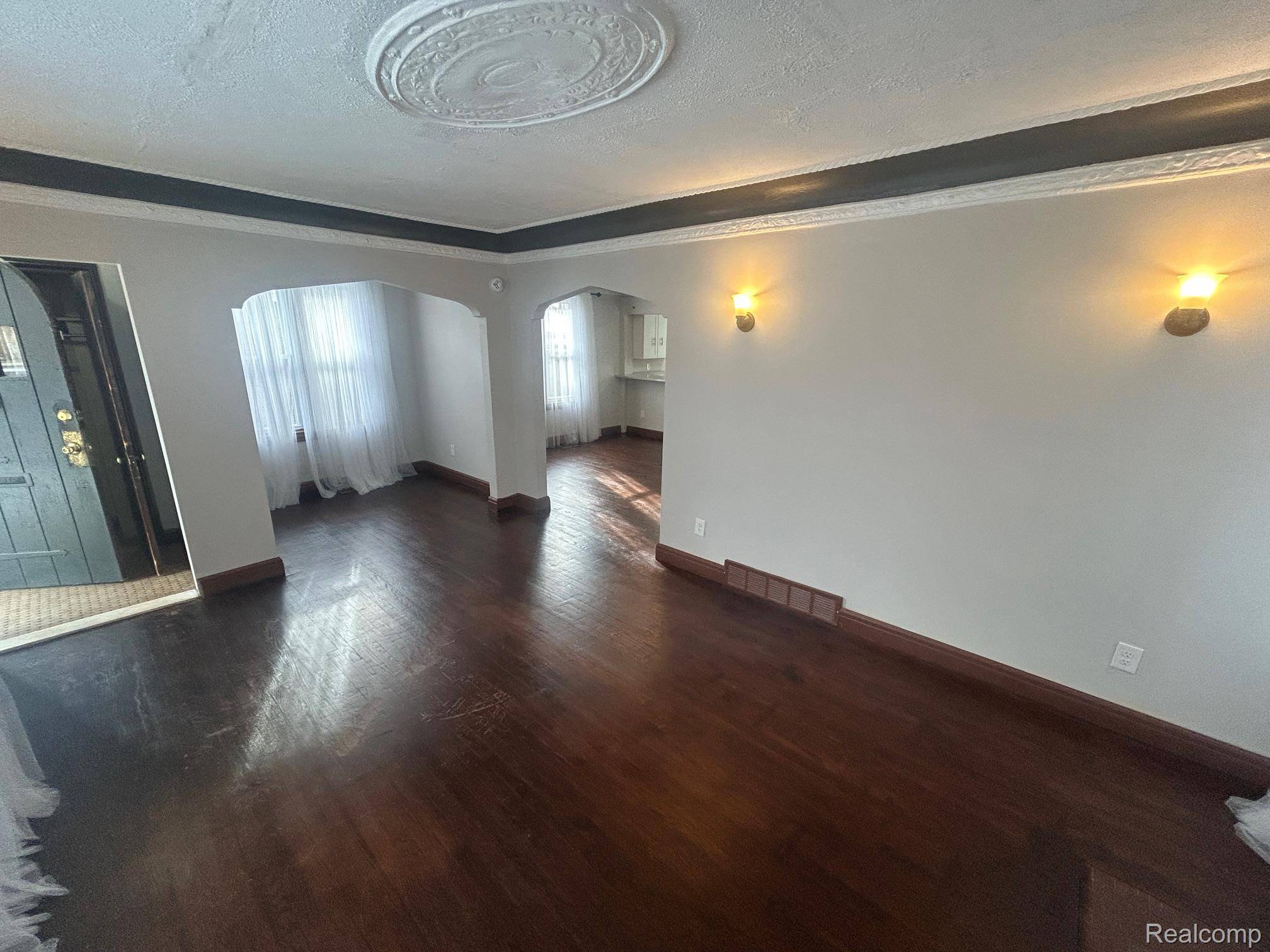 Detroit, MI 48215,239 NEWPORT ST