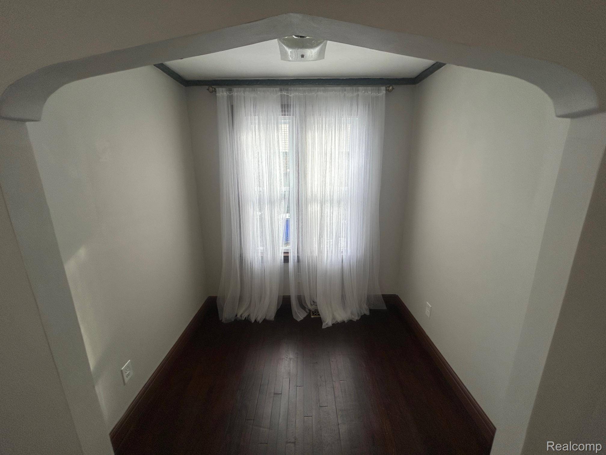 Detroit, MI 48215,239 NEWPORT ST