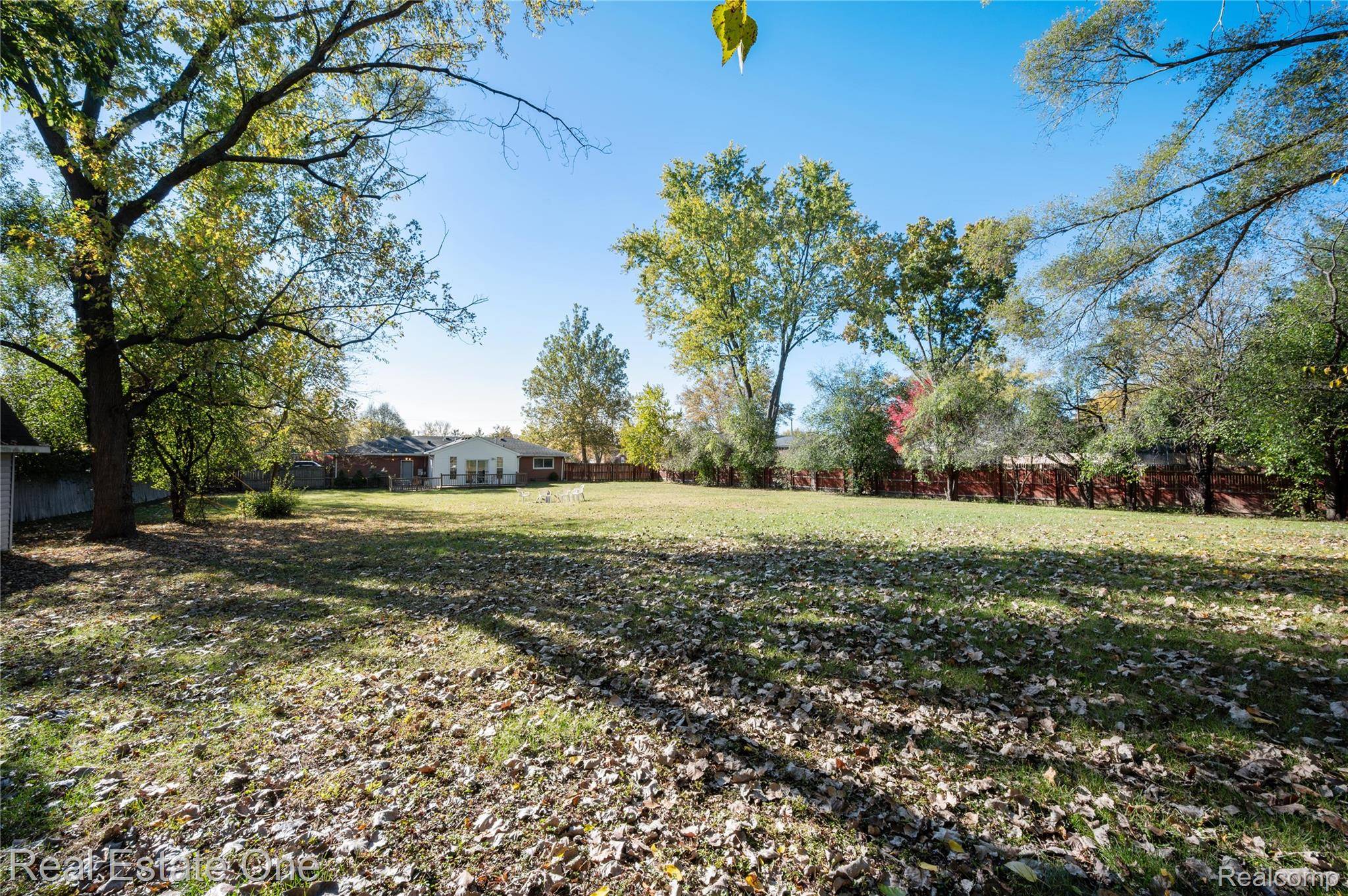 Farmington Hills, MI 48336,28172 W 10 Mile RD