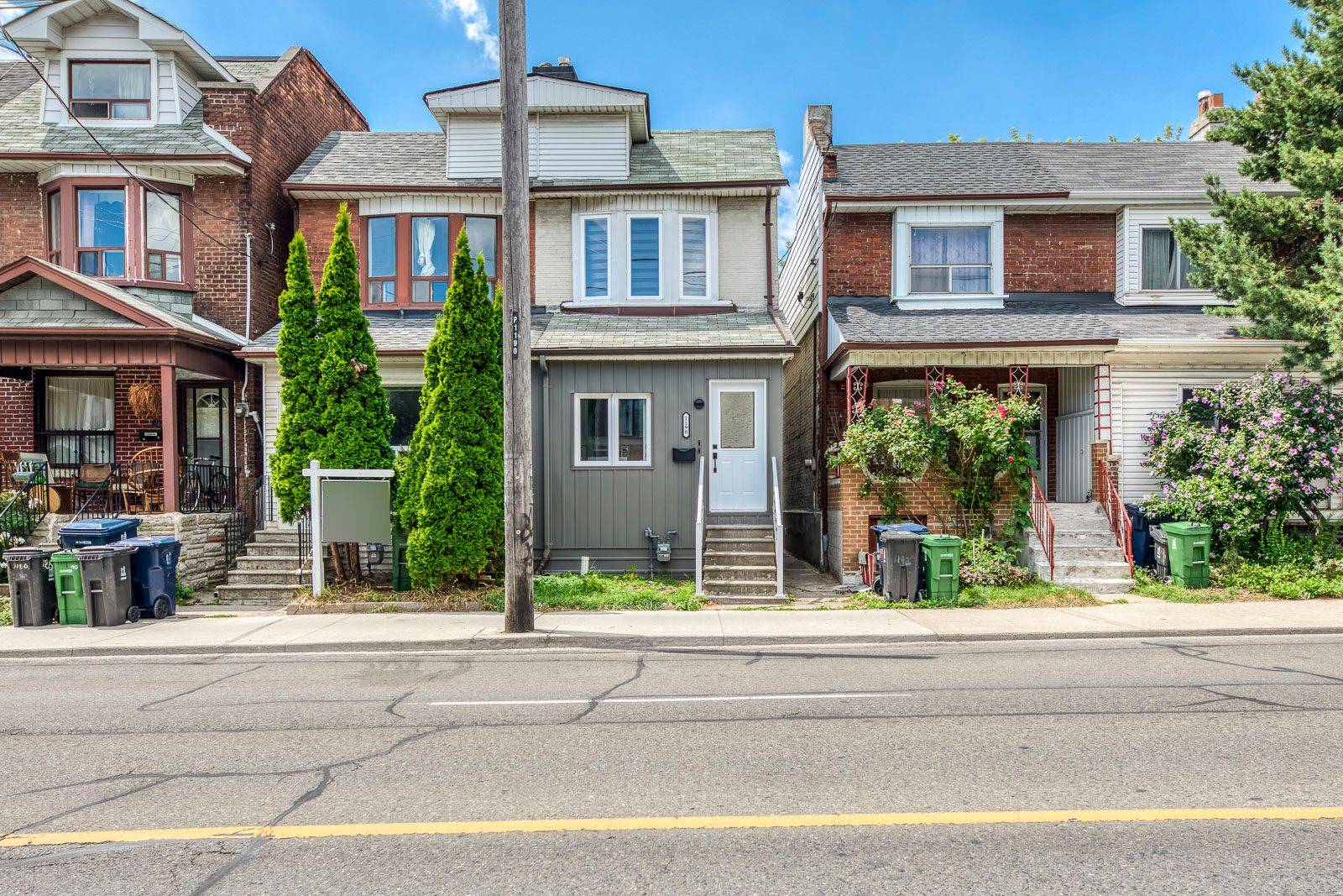 Toronto C02, ON M6G 3W1,1190 Ossington AVE #Bsmt