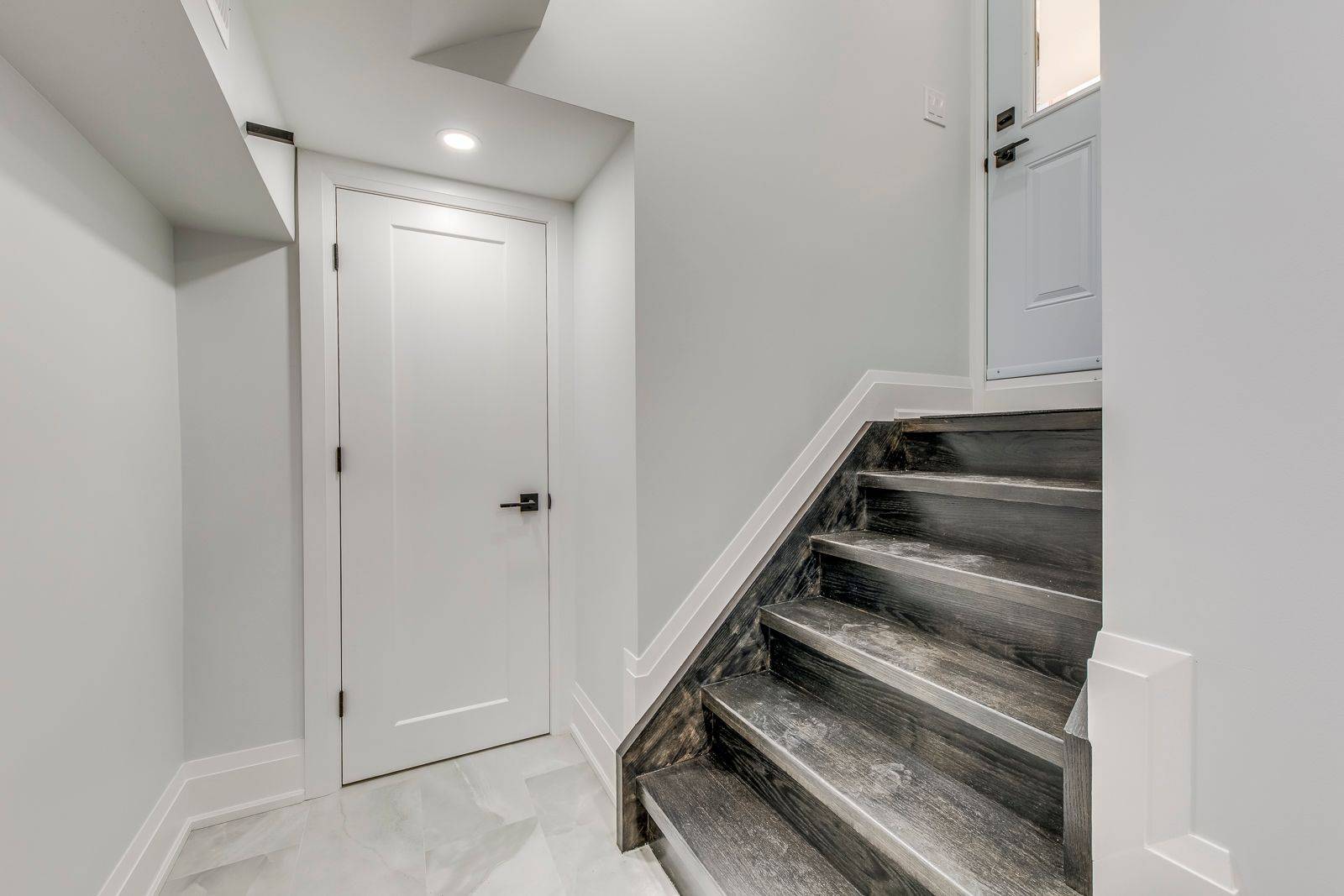 Toronto C02, ON M6G 3W1,1190 Ossington AVE #Bsmt