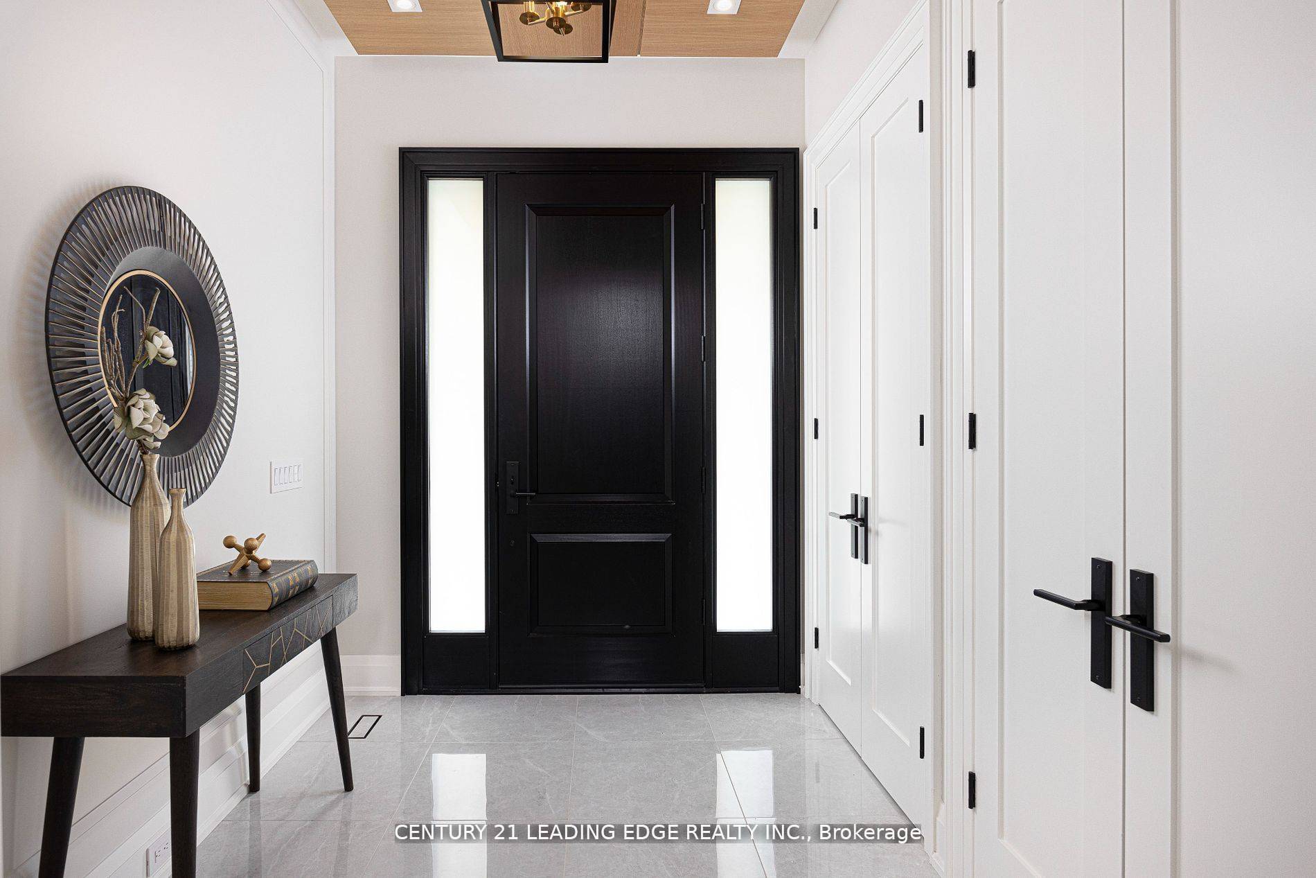 Toronto C13, ON M3B 2N3,48 Tangmere RD