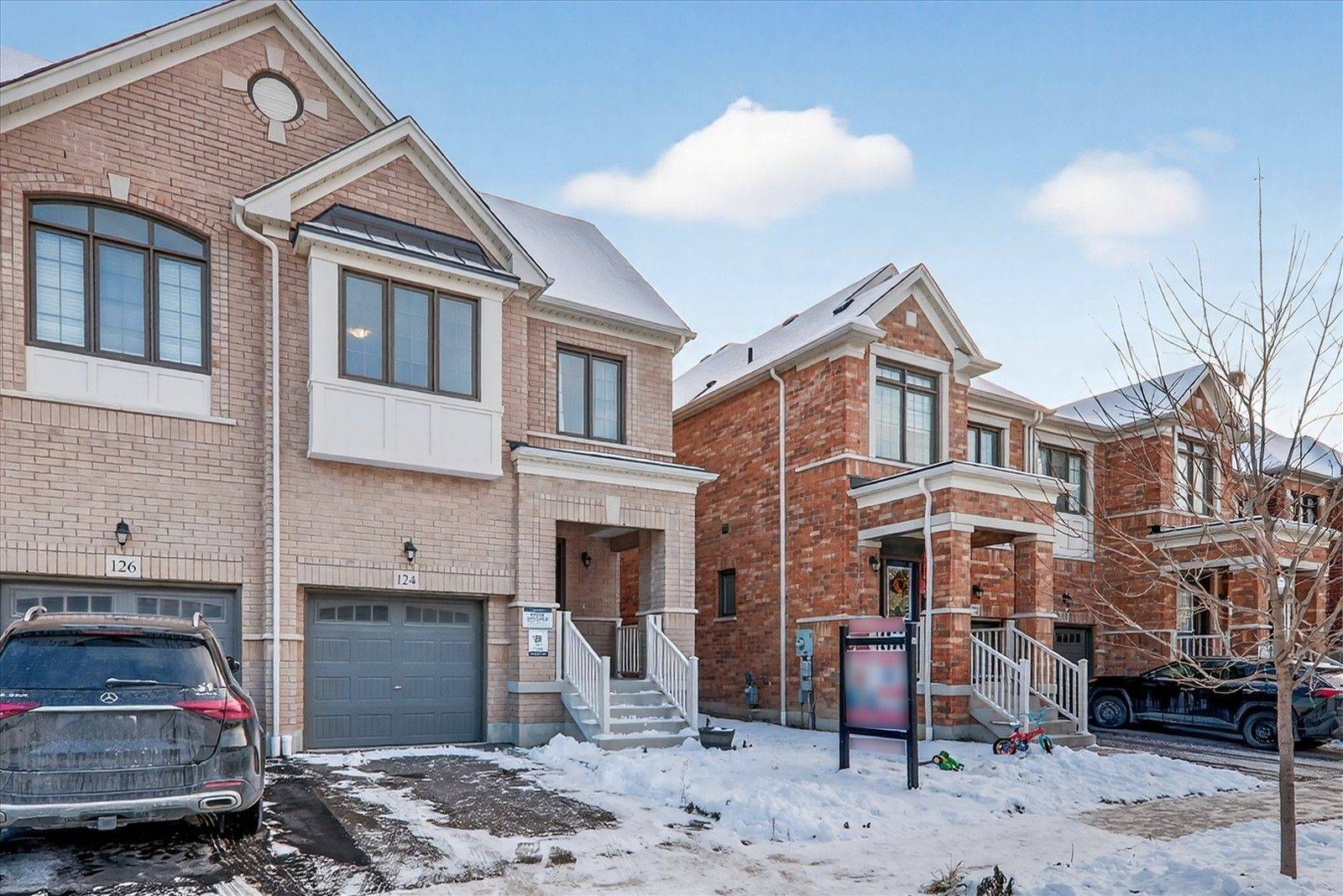 Whitby, ON L1P 0N5,124 Laing DR