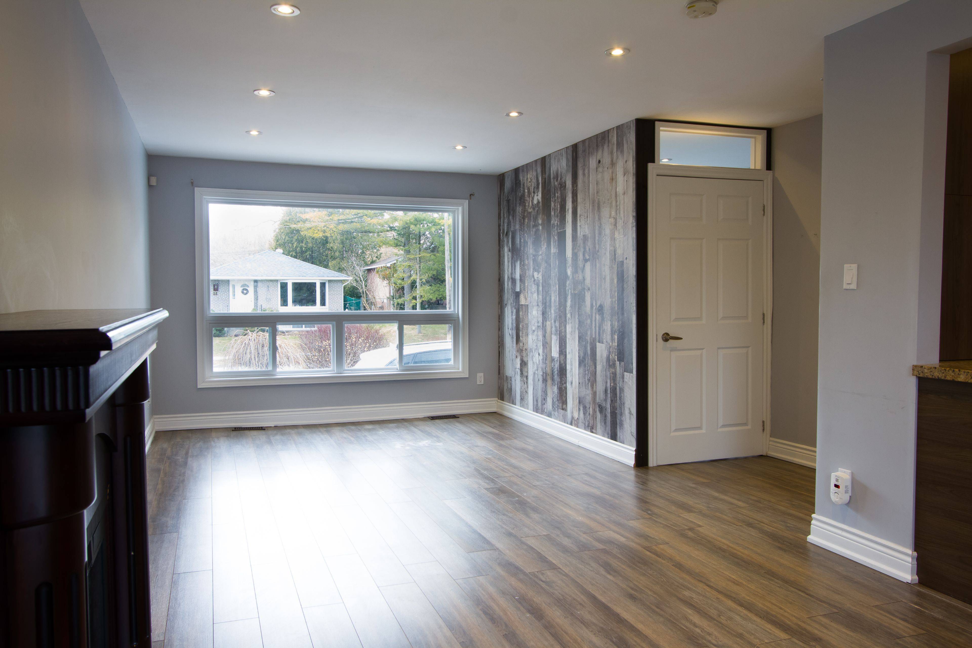 Aurora, ON L4G 3E8,40 Foreht CRES #Main